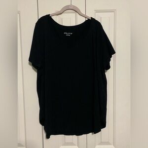 Ava & Viv Women's Classic Black Short Sleeve Tee